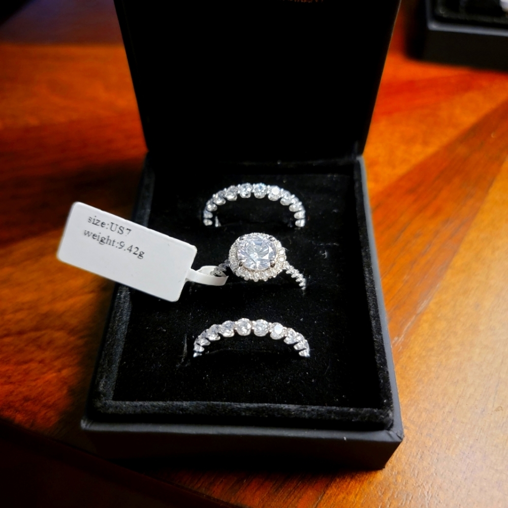 Women's Lajerrio 3 piece ring set size7